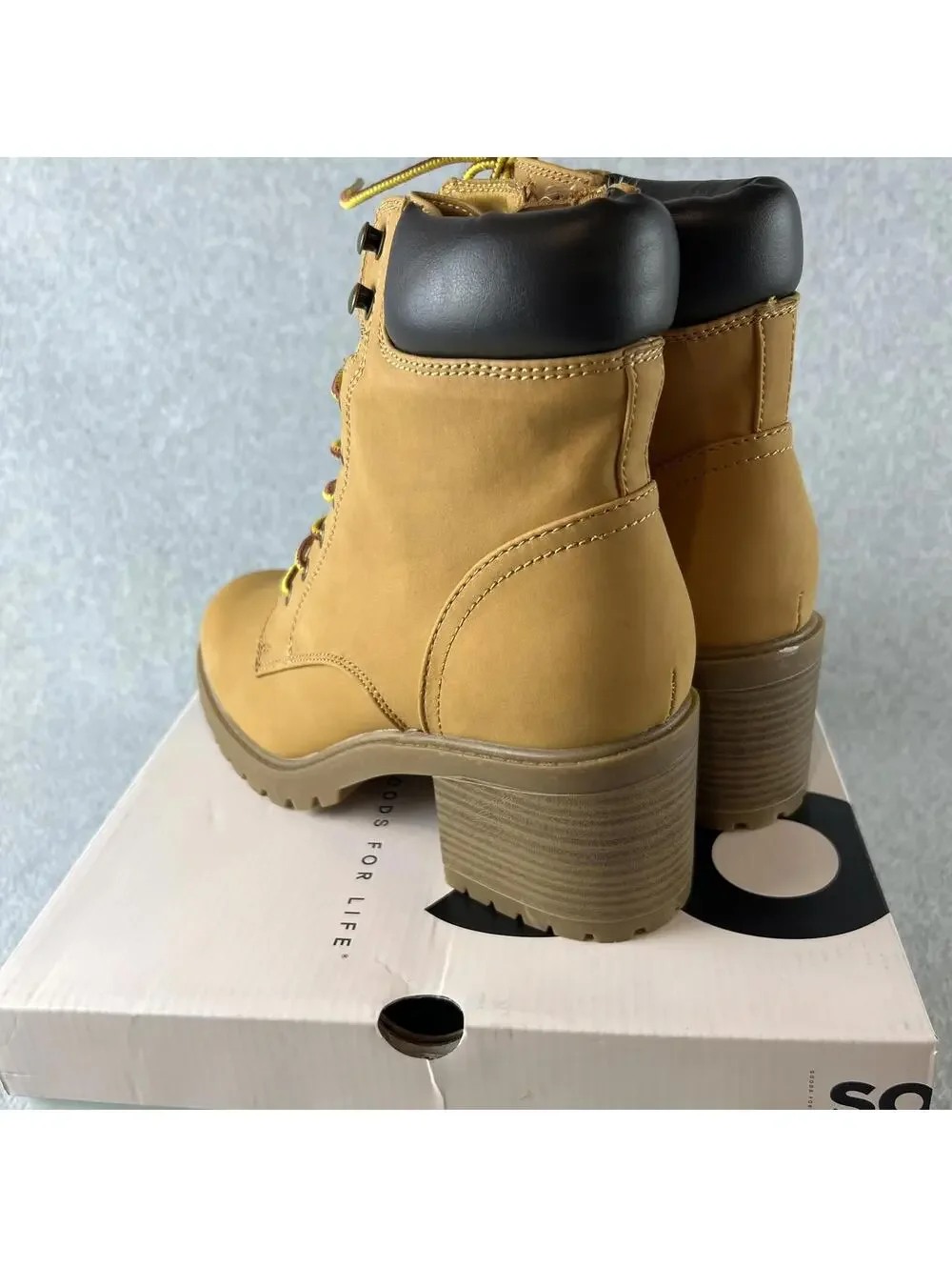 SO Ankle Boots Women's Size 9.5 Combat Block Heels Boots New